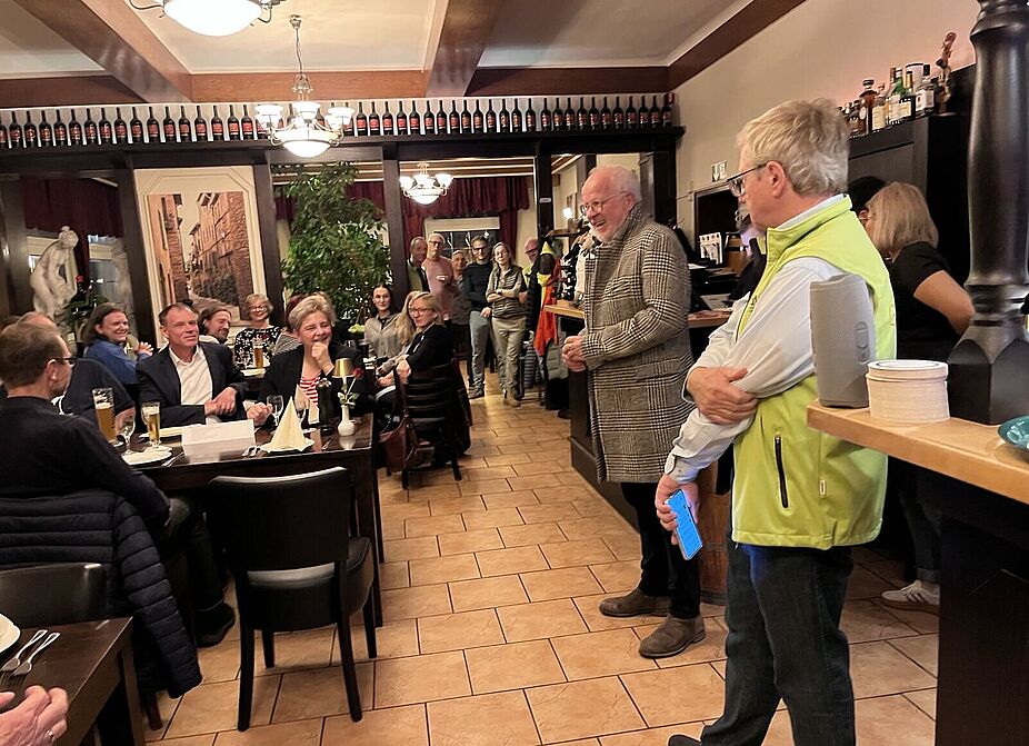 Laudatio von Dirk Glaser Laudatio von Dirk Glaser