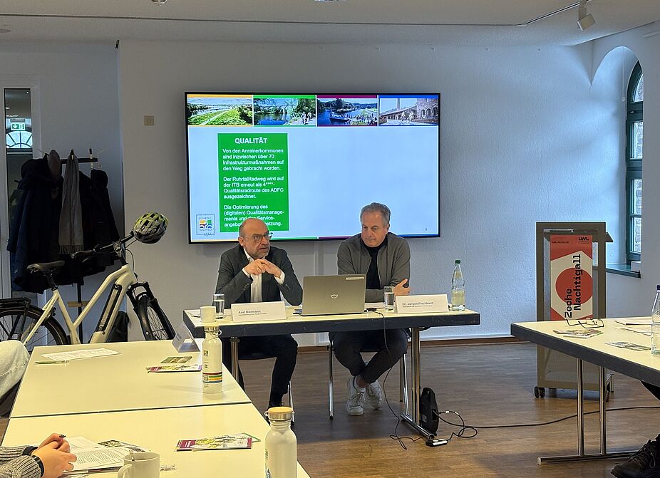 Axel Biermann und Dr. Jürgen Fischbach Axel Biermann und Dr. Jürgen Fischbach